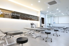 [칼럼] 신체 불균형으로 인한 통증, 정형외과 도수치료로 개선