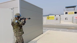 VR 영상모의사격에 시가지 전투까지 실전 방불...남원 과학화 예비군훈련장에 가다