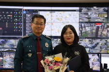 김제경찰서, 범죄예방에 기여한 CCTV관제센터 모니터요원에 감사장 전달