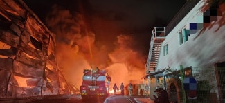 군산 오식도동 플라스틱 제조 공장 등 4개소 화재...8억7000만원 피해