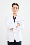 [칼럼] 눈밑 꺼짐과 주름 원인, 셀아이 시술로 자연스러운 동안 효과 기대