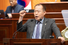 김영일 군산시의원 전북도, 새만금신항 공식 입장 해수부 전달해야