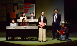 강요된 친절, 그 웃음 너머의 비극, 전화벨이 울린다...창작극회 기획공연