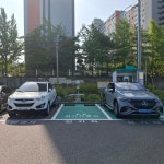 전기차 충전소는 늘었지만…심화되는 주차난에 주민 불만