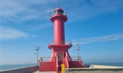군산해수청, 빛바랜 등대 10개소 봄맞이 새 단장