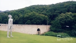 [SN포토] 우울의 무게 [과천 국립 현대미술관]