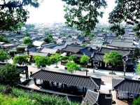 [SN포토] 힘들게 올라가야 얻을 수 있는 풍경 [전북 전주]