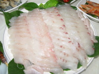 여수의 멋진 풍경과 자연산활어회를 맛볼 수 있는 광주횟집