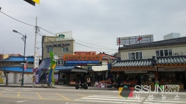 [SN여행] 싱싱한 해산물과 속초의 명물이 가득한 속초 관광수산시장