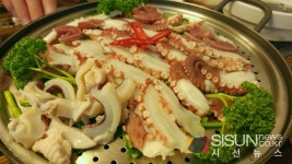 [SN포토] 한주의 피로를 타우린이 풍부한 문어로 풀어보자 문어숙회