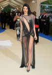 켄달 제너 &  메리제이 블라이즈, Met Gala 2017에서 라펠라 오뜨꾸뛰르 입다