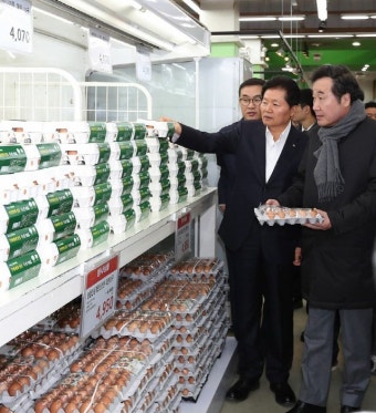 이낙연 총리, 김영란법 개정 시사 