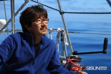 [인터뷰360] 국내최초 무기항 요트 세계일주 김승진 선장...모든 날이 최고의 행복