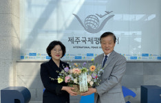 제주국제평화센터 김선현 센터장, 플라워 버킷 챌린지 동참