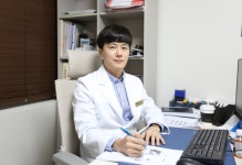 [건강프라임_칼럼] 소리없이 다가오는 질병 대장암-위암, 주기적인 내시경 검사 필요