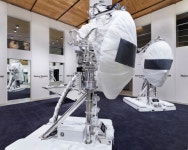 젠틀몬스터, 메종 마르지엘라 콜라보 기념 팝업스토어 하우스도산에 오픈