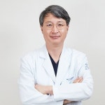 [건강프라임_칼럼] 허리디스크, 비수술적 치료 시 조기 진단이 중요...주의점은?
