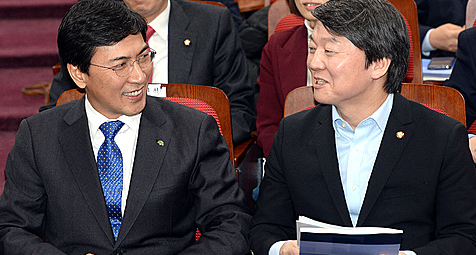 하(下)남자 논쟁 확전...안·권 의원 갈등 고조