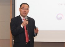 강신면, 지나친 중소기업 보호 정책이 경쟁력 악화