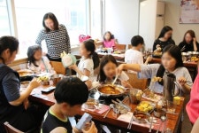 두끼떡볶이, 어린이날 맞아 저소득층 아동에 떡볶이 무료 제공