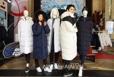[포토오늘] 롯데백화점, 올 겨울 히트 아이템 벤치파카로 따뜻하게