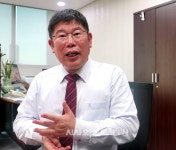 [단박인터뷰] 김경진 카카오 카풀은 불법, 관련자 구속해야