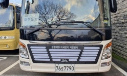 차마스크 더브레스 쓴 마을버스가 미세먼지 잡는다