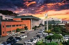 [김해오늘] 김해시, 코로나19 악화로 축제, 행사 취소…김해가야테마파크 철광산공연장 동시다오전