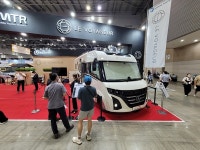 캠핑카가 3억?…프리미엄 승부수 던진 모터홈코리아 [현장에서]