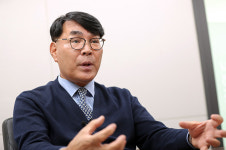 장창익 우진기전 대표 국내 최초 넘어 글로벌 토탈 에너지 플랫폼 기업 될 것