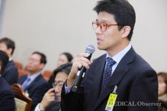 선배 의사의 양심선언 요구, 그는 침묵을 택했다