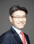 [인사] 한국알콘 최준호 대표, 북아시아 서지컬 사업부 총괄