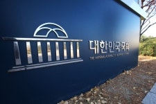 건강보험 국고지원 5년 연장…보험료 인상 피했다