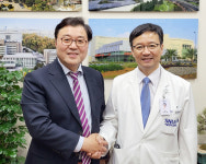 고도일 회장, 김영태 서울대병원장과 환담