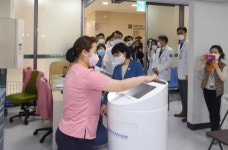 기계가 잘하는 것은 기계에게 ... 스마트병원으로 변신한 동산의료원