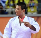 유도 국가대표 출신 왕기춘 미성년자 성폭행 혐의로 구속