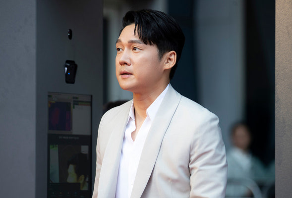 송창의, 떨리는 표정 | 포토뉴스