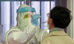 코로나19 신규확진 428명…하루 만에 다시 400명대