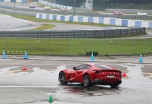 페라리, 2021 코르소 필로타 코리아 개최