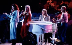 전설 아바(ABBA), 40년만의 귀환…새앨범 내고 아바타 공연까지