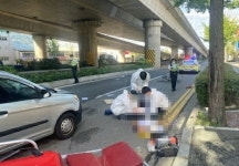 부산 주례동서 승용차·자전거 충돌…80대 의식불명