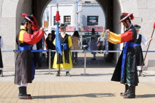 진주성 군영 교대의식에 시민 첫 참여…진주시, 시민배우 모집