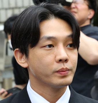 [속보] 검찰, '마약 투약 혐의' 유아인 구속영장 청구