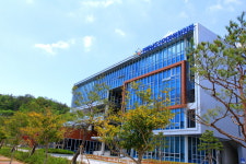 전남선관위, 선거법 위반 예비후보·공무원 등 5명 경찰 고발