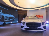 한국에 단 10대 뿐…벤틀리 베일 벗었다