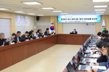 함안군, 공약사업 추진 보고회…중부권 농기계 임대사업소 개소