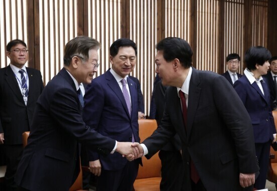 이재명 대통령, 새로운 소통 방식 도입해 국민과 친근한 모습 보여