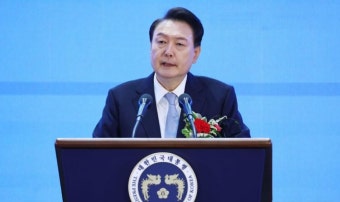 윤 대통령 지지율 30.3%… 4주 연속 30% 초반