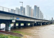 폭우로 침하된 대전 유등교, 400억원 투입 새로 건설한다