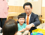 김영록 전남지사, 저출산 극복 화순형 24시 어린이 집 확대